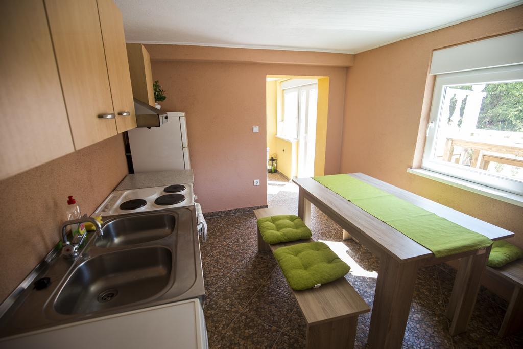 Apartments Adria Crikvenica Exterior photo