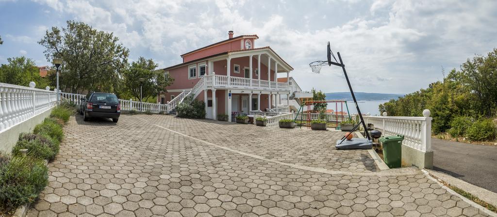 Apartments Adria Crikvenica Exterior photo